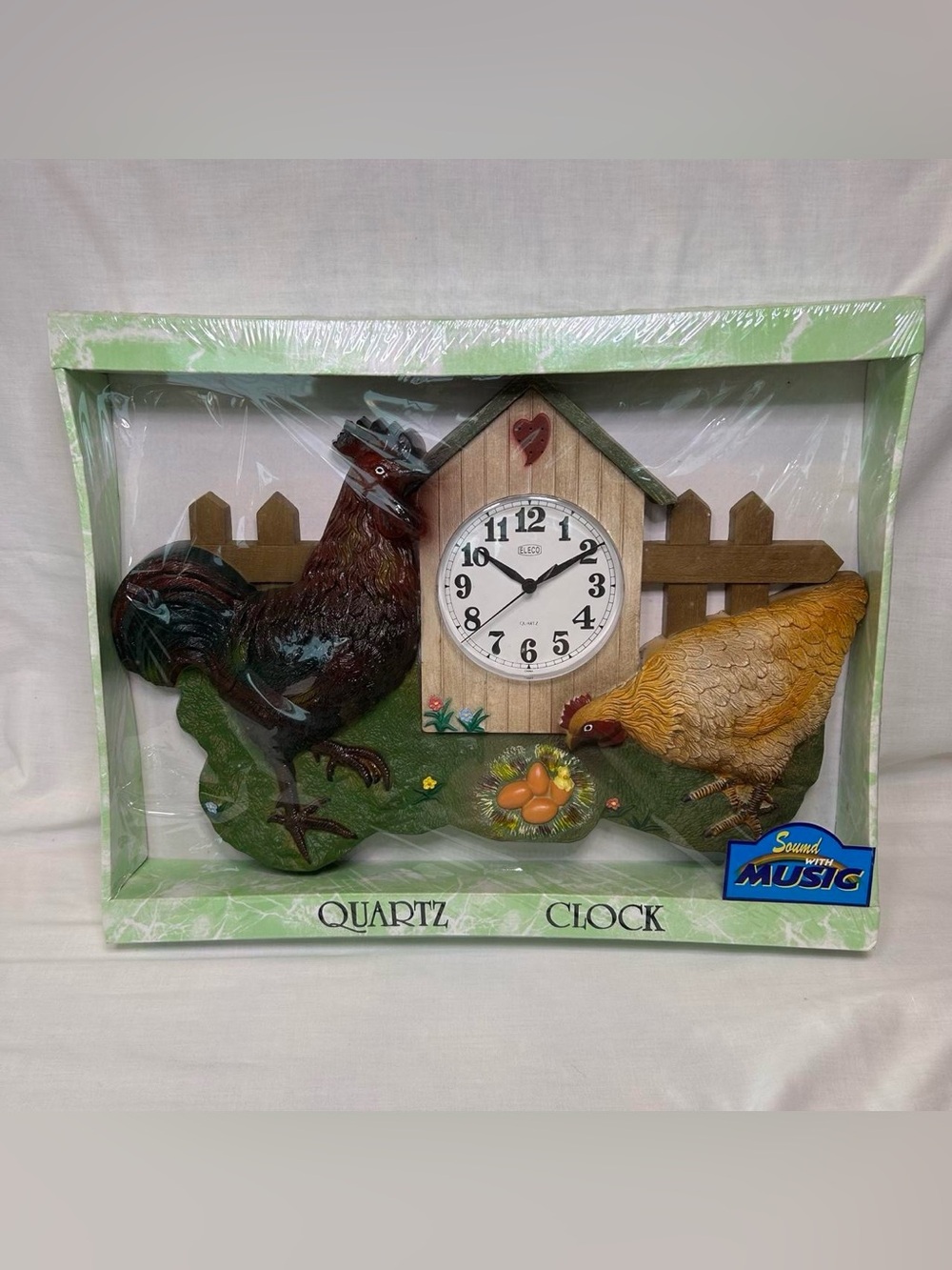 Vintage Cottagecore Farmhouse NIB Resin Rooster Chicken Musical Wall Clock